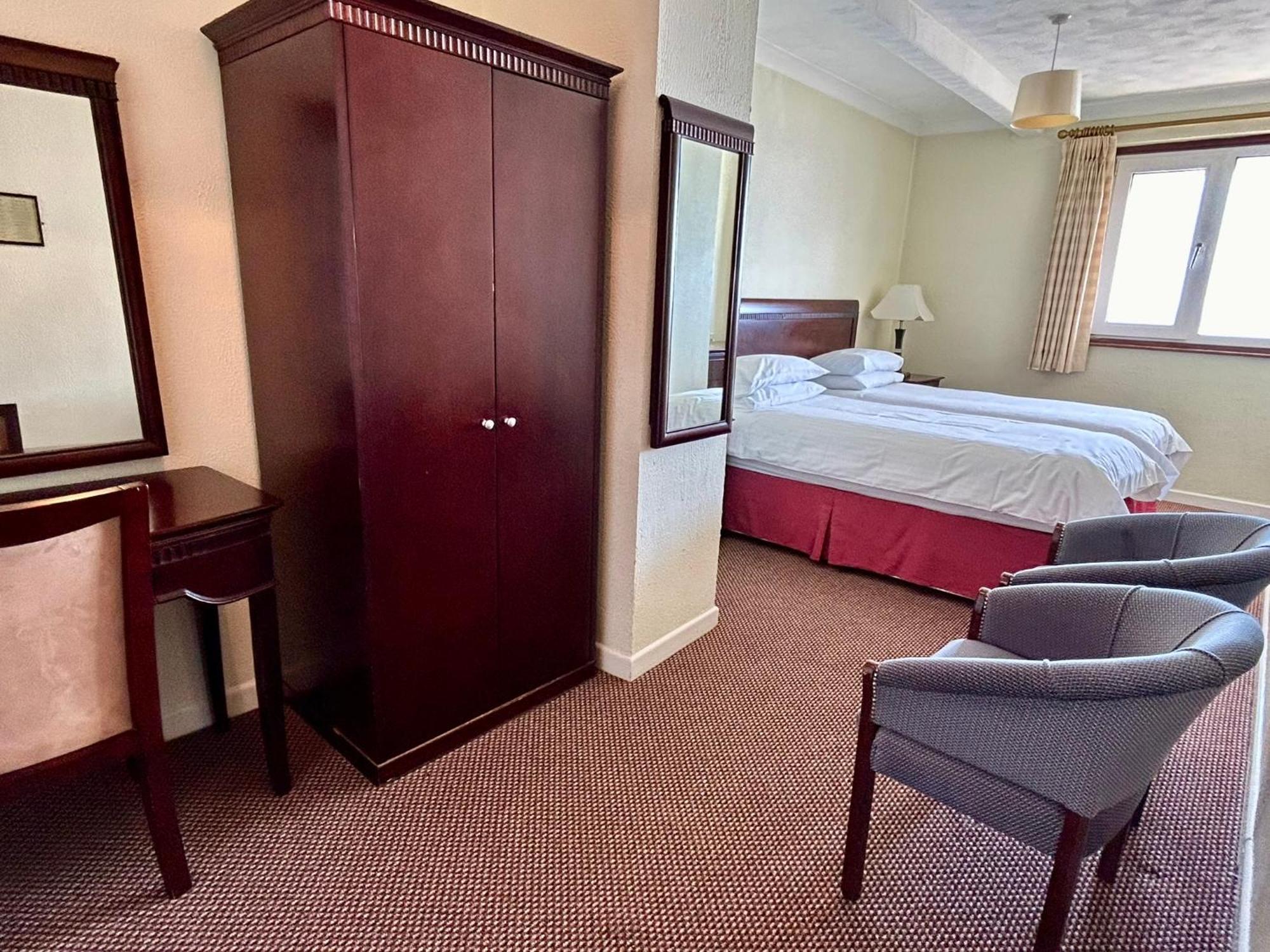 Bay View - Seafront, Sandown - Free Car Ferry For Bookings Of 3 Or More Nights, Subject To Availability ภายนอก รูปภาพ