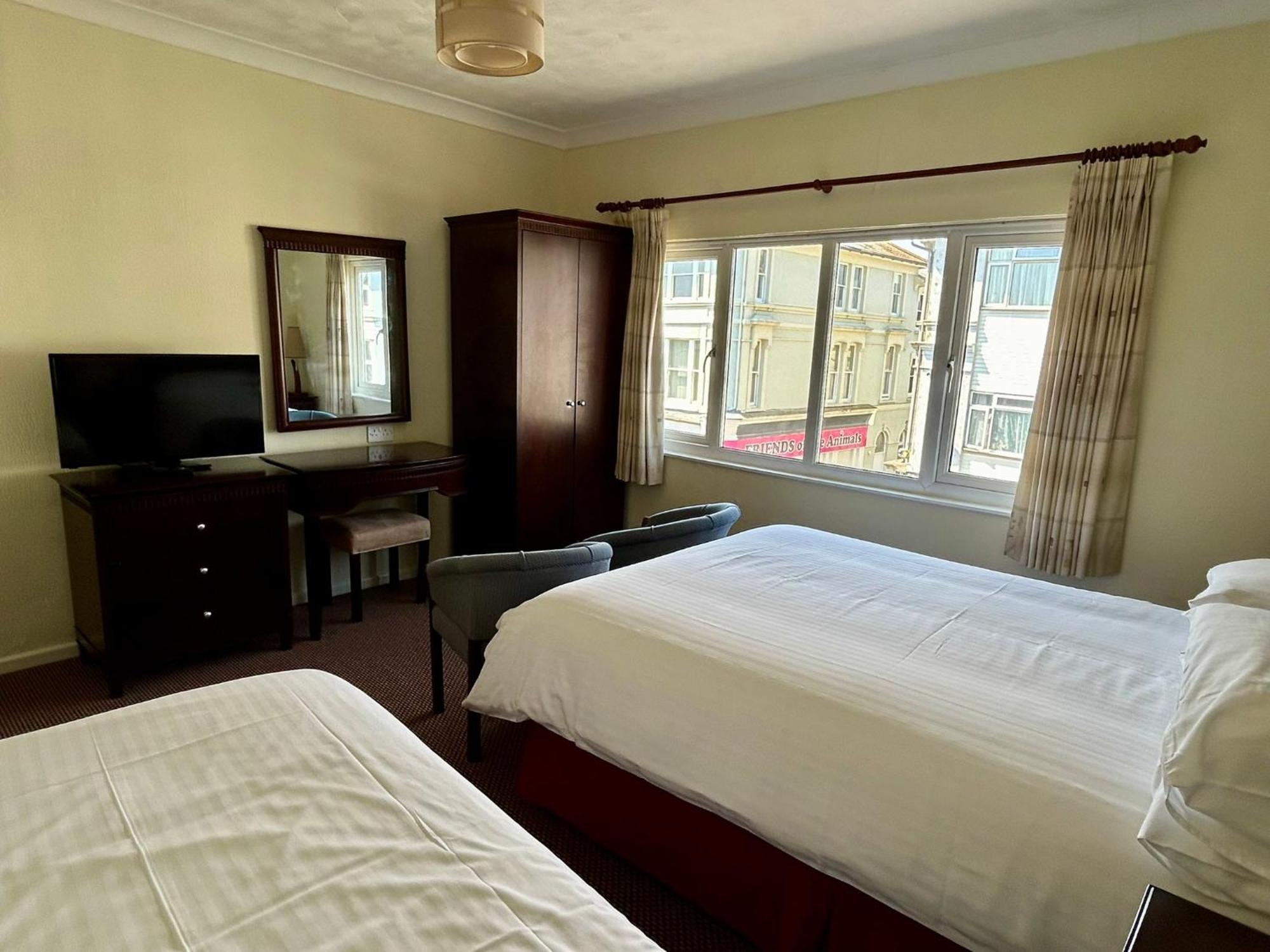 Bay View - Seafront, Sandown - Free Car Ferry For Bookings Of 3 Or More Nights, Subject To Availability ห้อง รูปภาพ